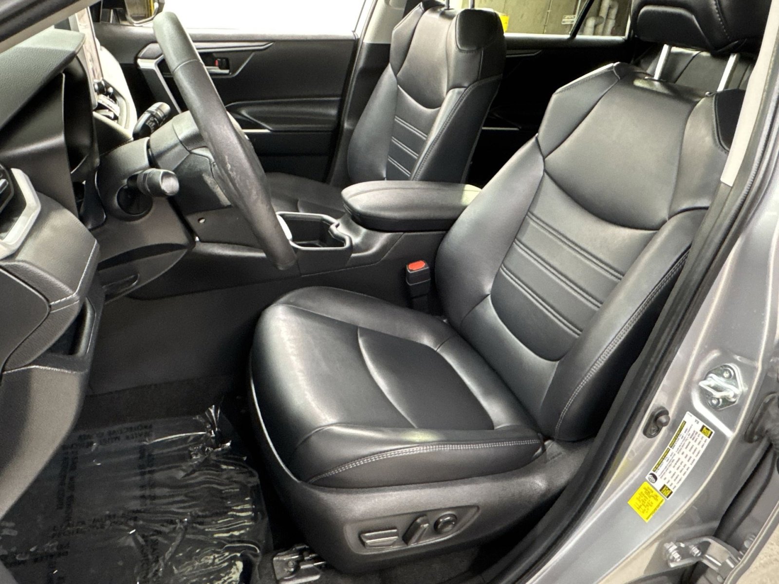 Used 2023 Toyota RAV4 XLE Premium AWD/4WD image 14