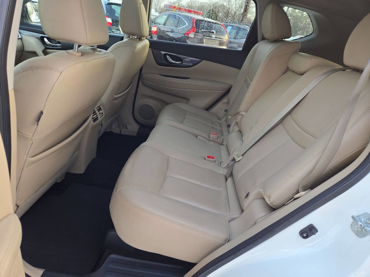 Used 2016 Nissan Rogue SL w/ SL Premium Package image 17