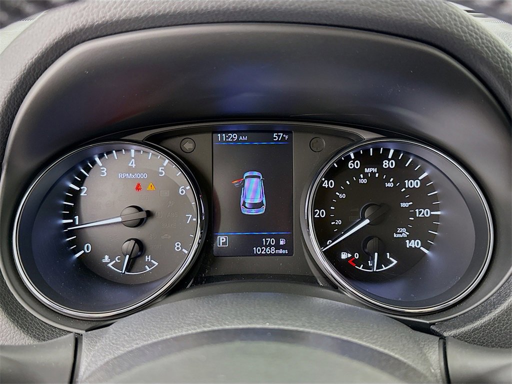 Used 2018 Nissan Rogue SL image 16