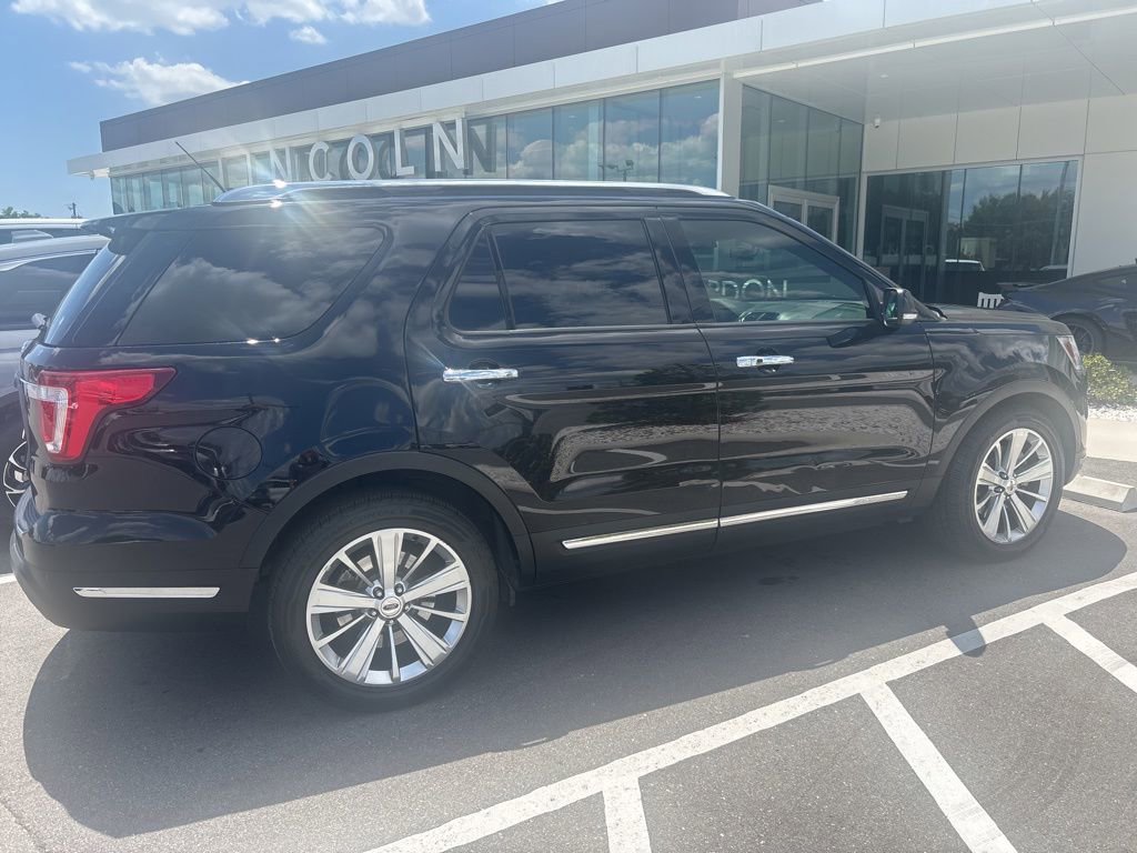 Used 2019 Ford Explorer Limited w/ Class III Trailer Tow Package FWD image 3