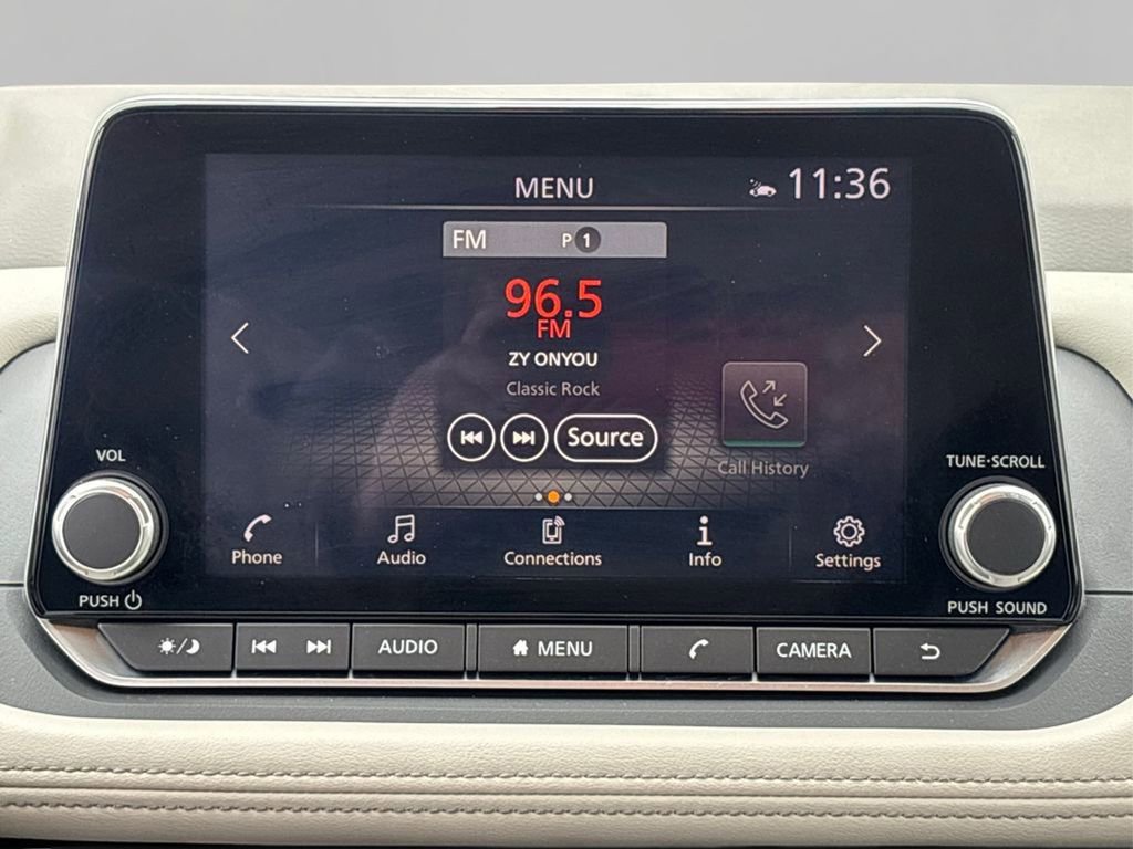 Used 2024 Nissan Rogue SV image 20