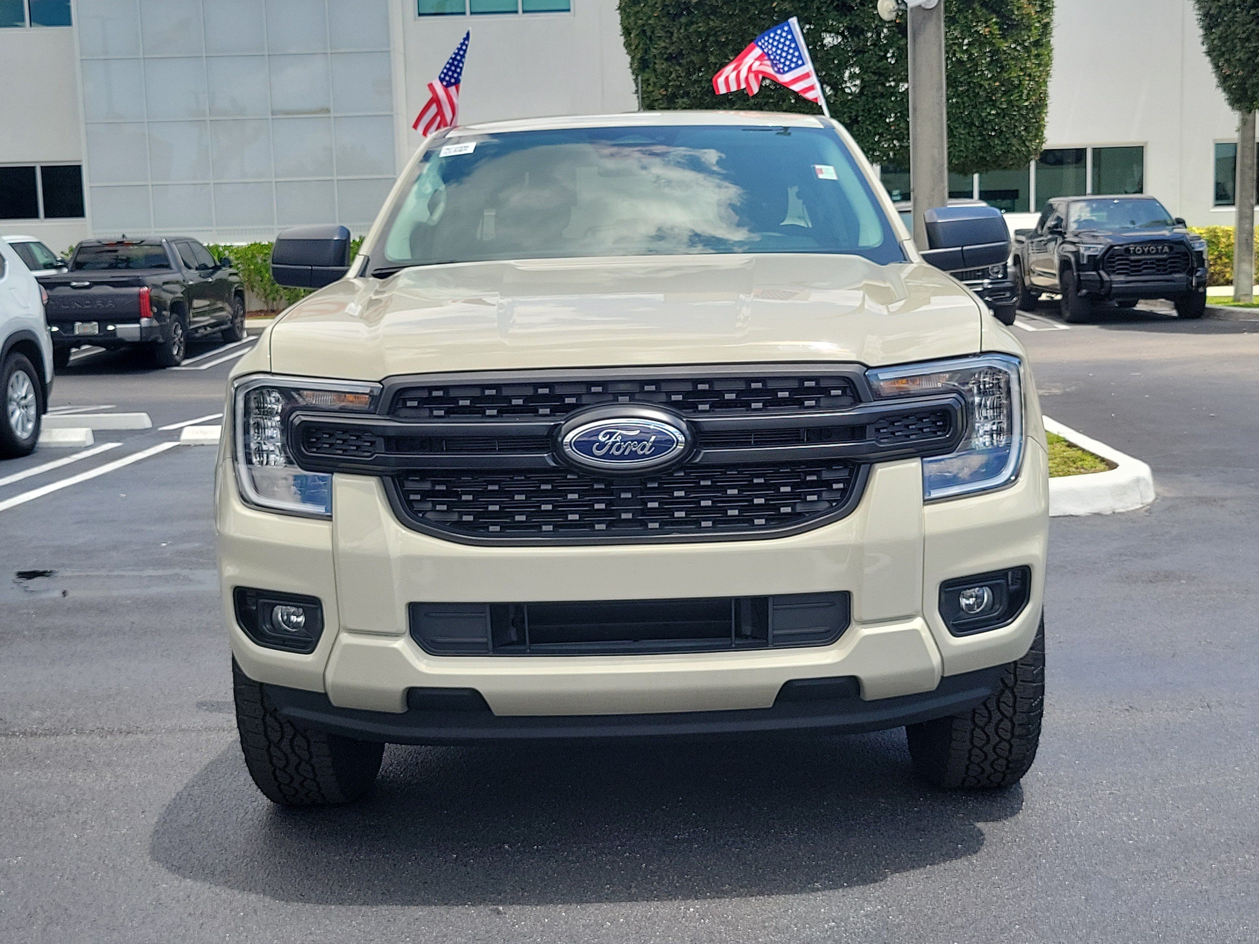 Used 2025 Ford Ranger XL RWD image 4