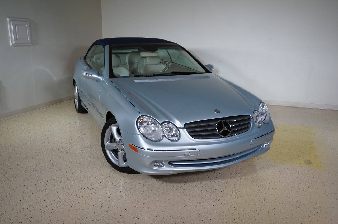 Used 2005 Mercedes-Benz CLK 320 Cabriolet image 28