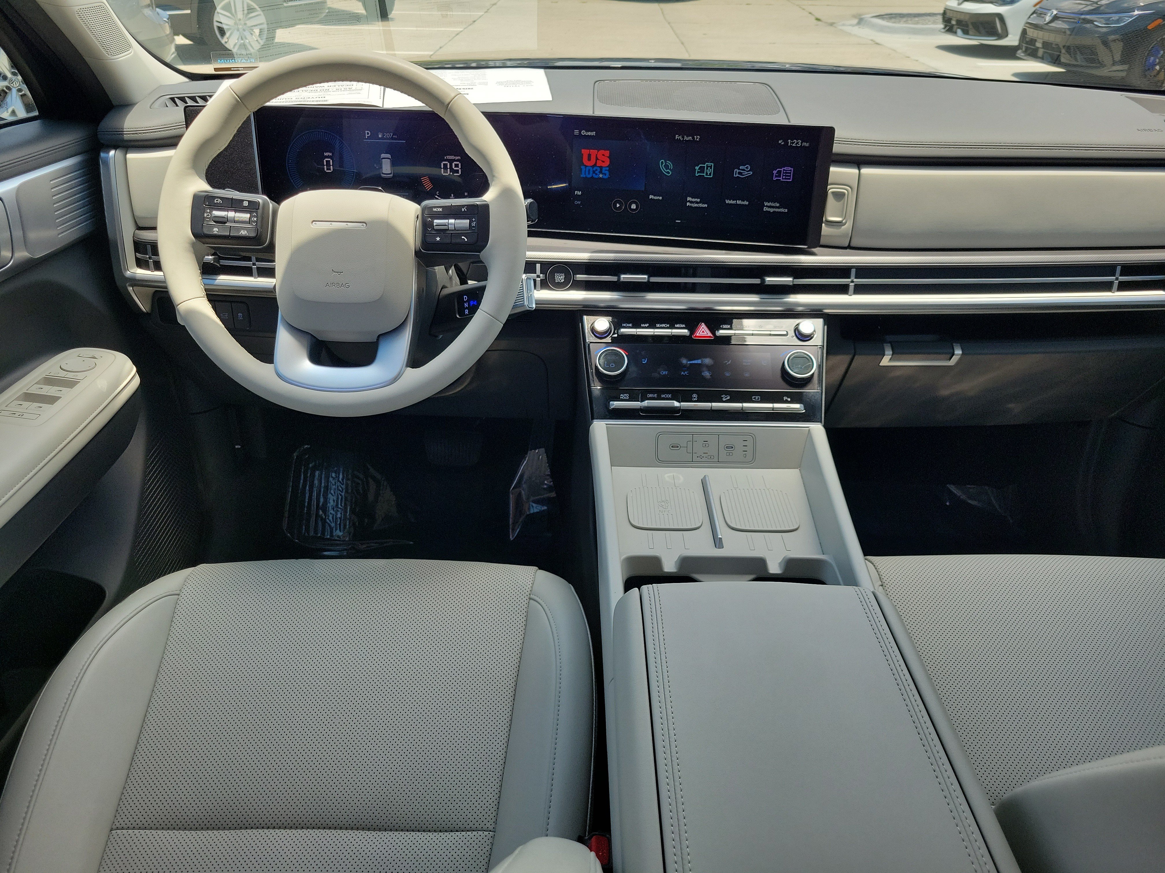 Used 2025 Hyundai Santa Fe SEL FWD image 13