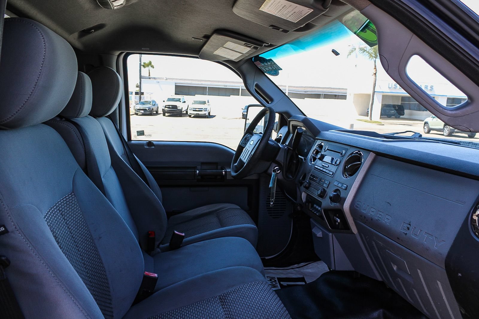 Used 2015 Ford F550 2WD Regular Cab Super Duty image 11