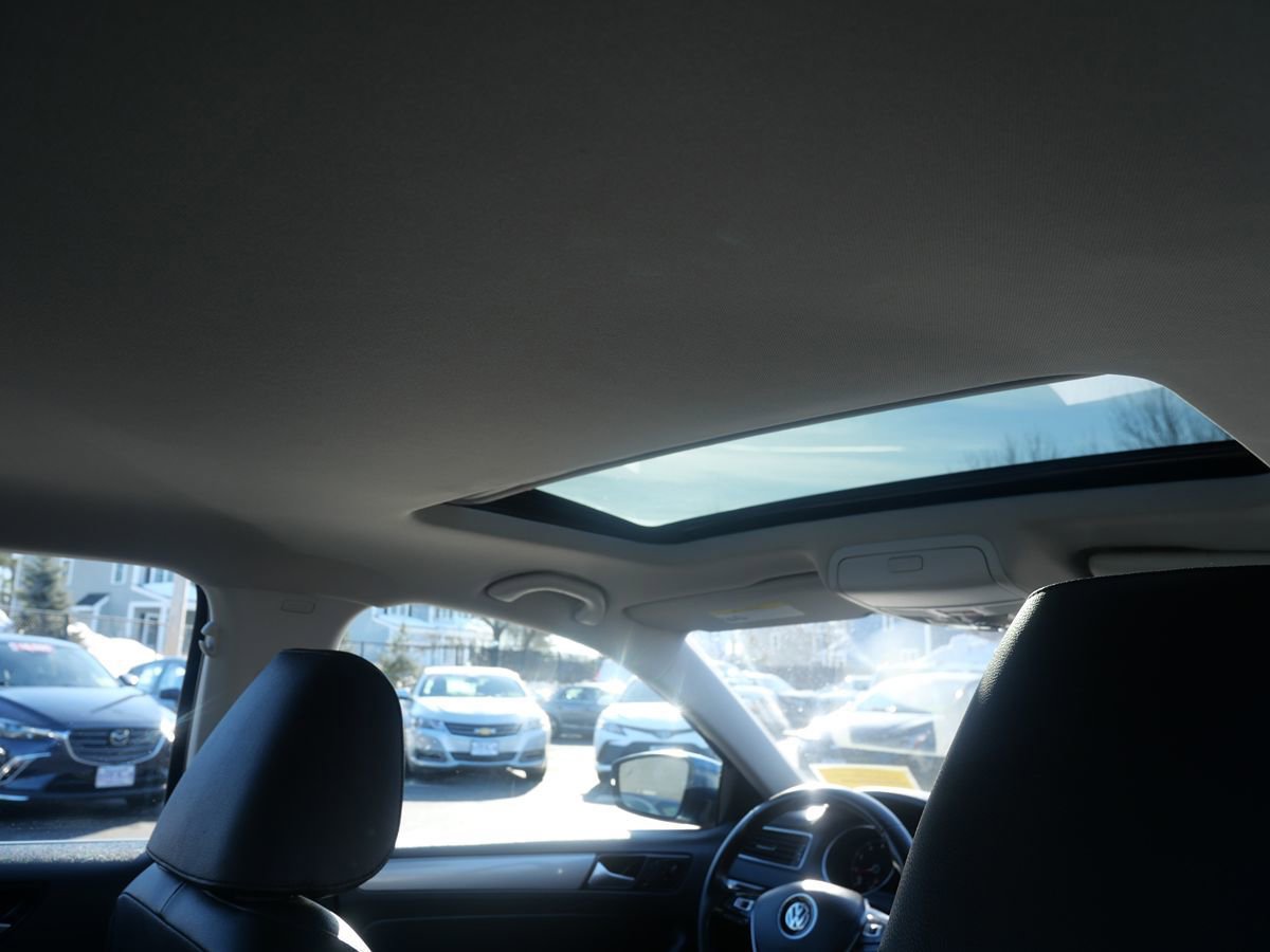 Used 2018 Volkswagen Jetta SE FWD image 27