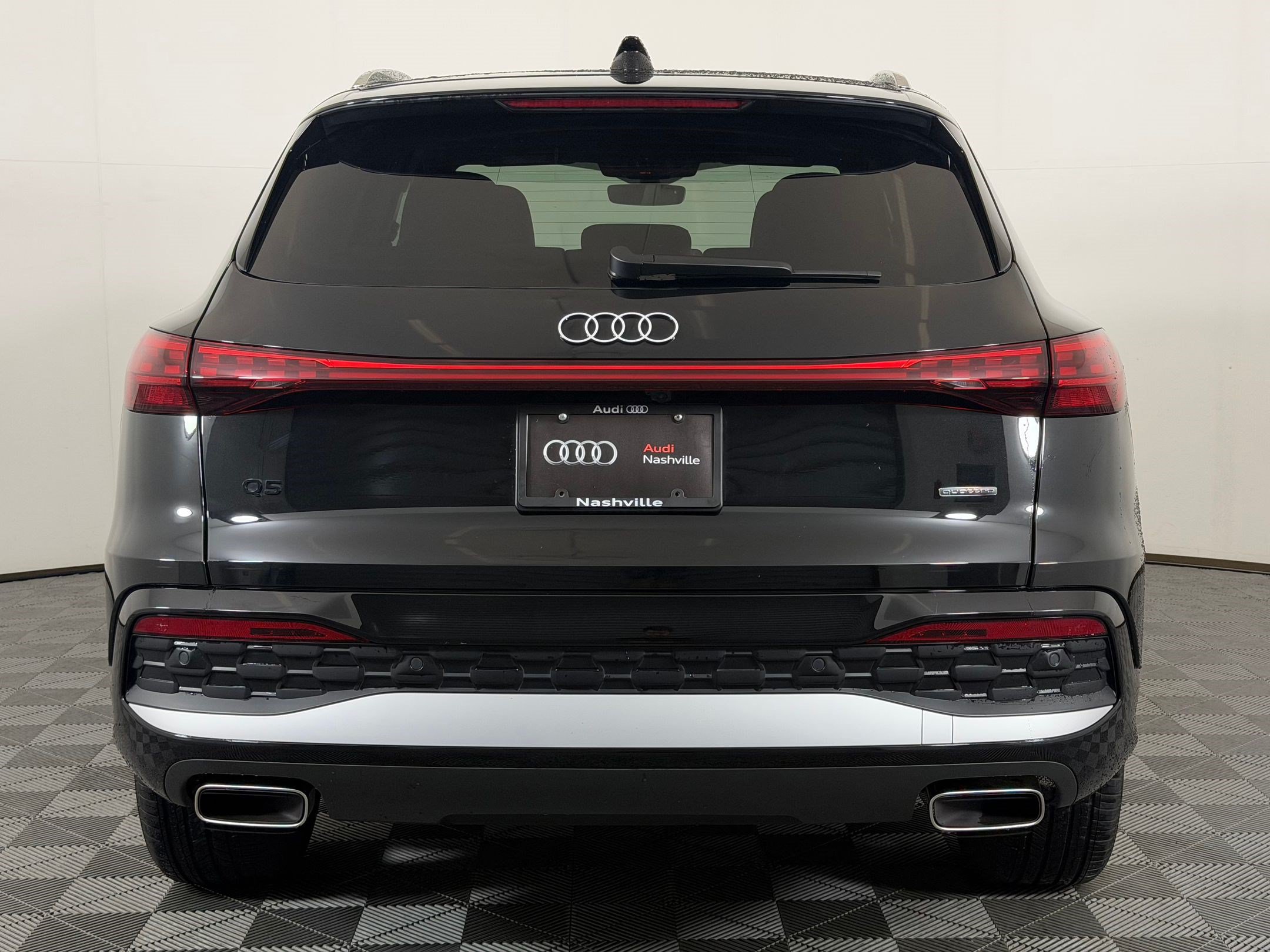Used 2025 Audi Q5 Premium w/ Convenience Package AWD/4WD image 10