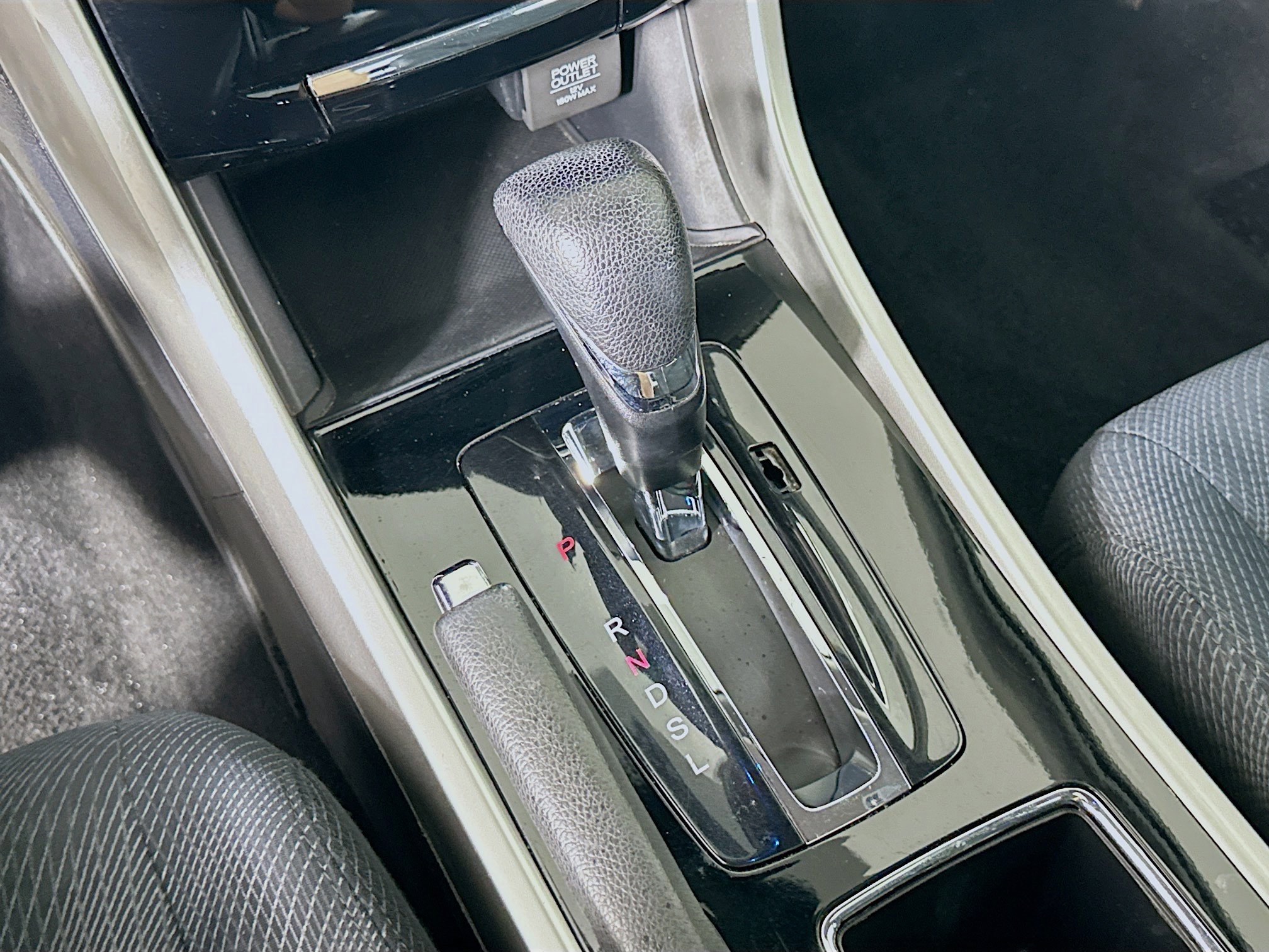 Used 2016 Honda Accord EX image 24