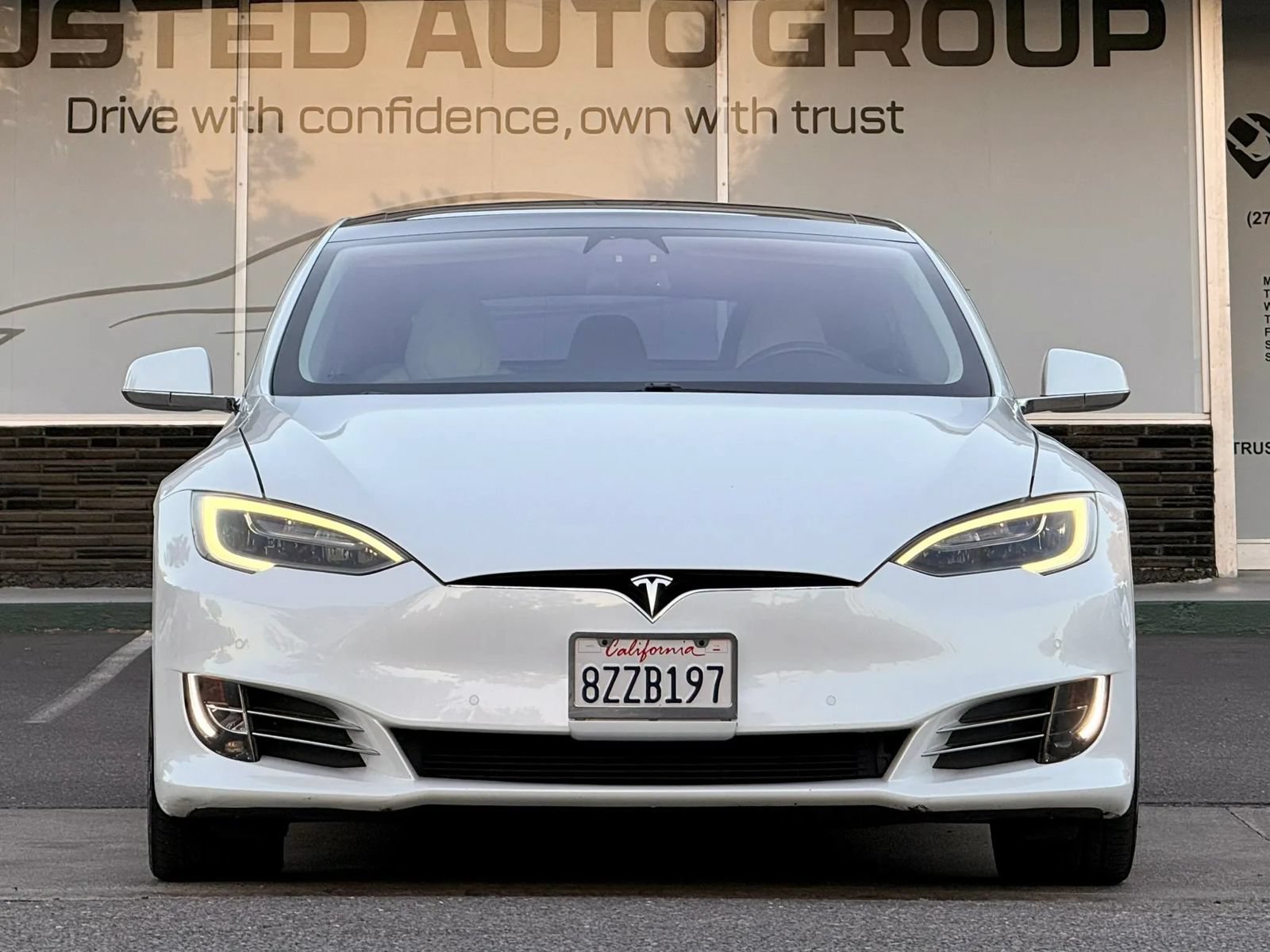 Used 2018 Tesla Model S 100D AWD/4WD image 3