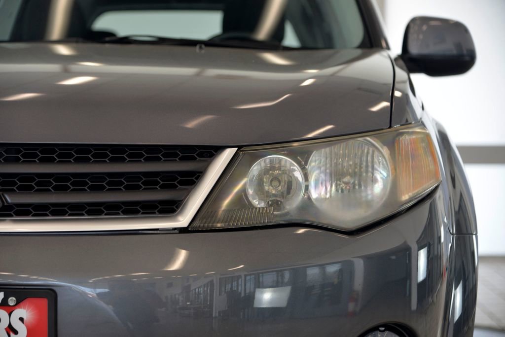 Used 2008 Mitsubishi Outlander ES FWD image 11