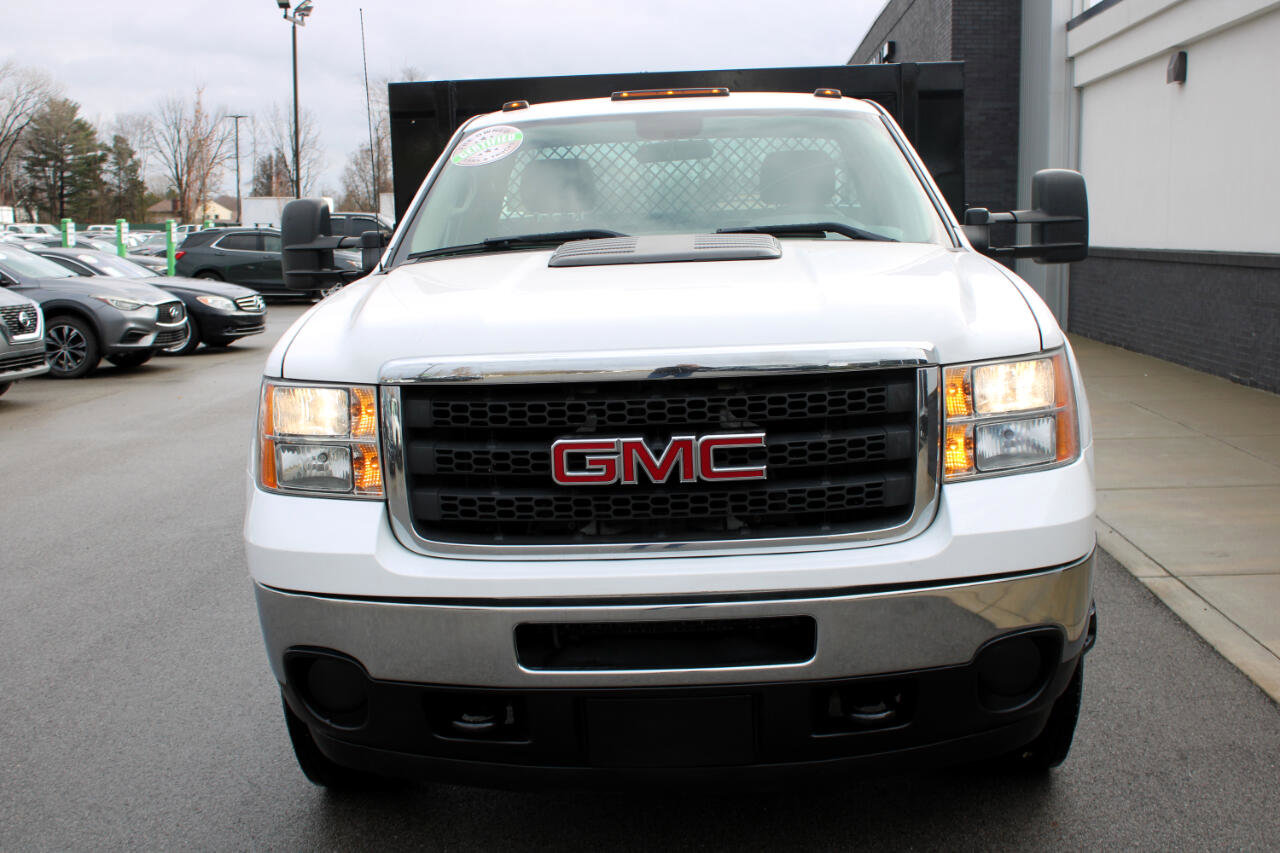Used 2011 GMC Sierra 3500 W/T image 2