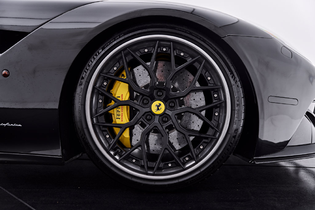 Used 2015 Ferrari F12 Berlinetta RWD image 37