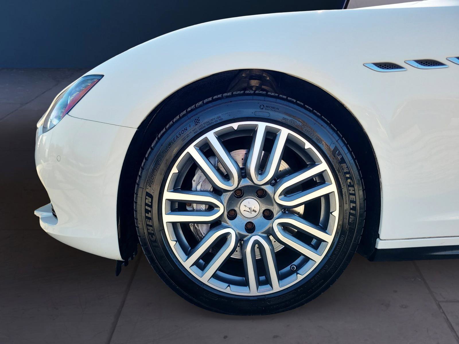 Used 2015 Maserati Ghibli S Q4 AWD/4WD image 9