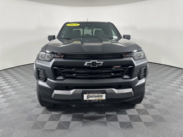 New 2025 Chevrolet Colorado Trail Boss w/ Midnight Edition image 7