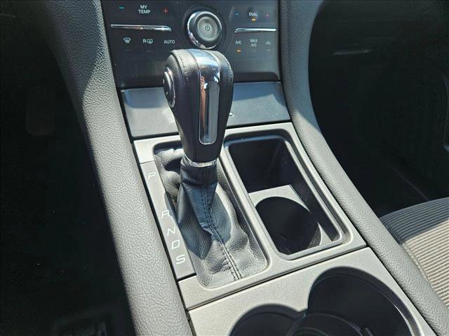 Used 2018 Ford Taurus SEL w/ Equipment Group 201A image 18