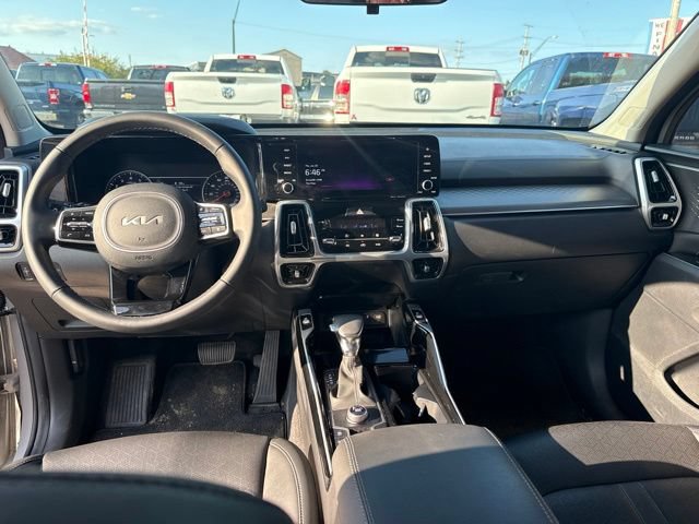 Used 2022 Kia Sorento SX FWD image 17