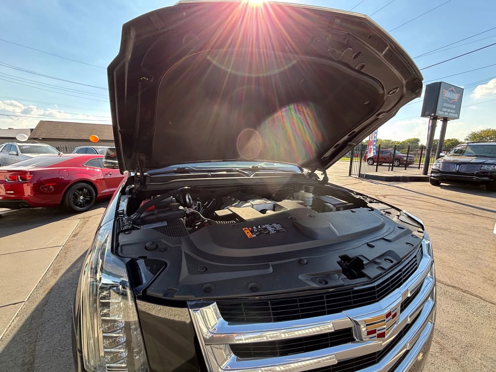 Used 2020 Cadillac Escalade Premium Luxury image 22