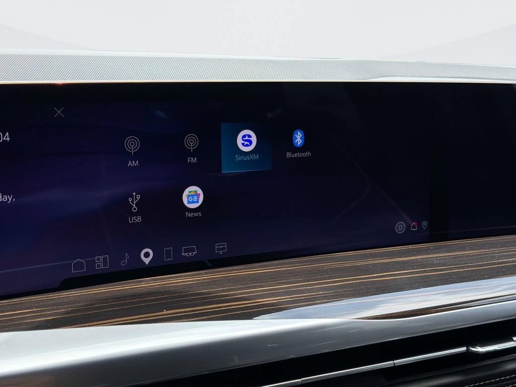 Certified 2026 Cadillac Escalade ESV Luxury AWD/4WD image 15
