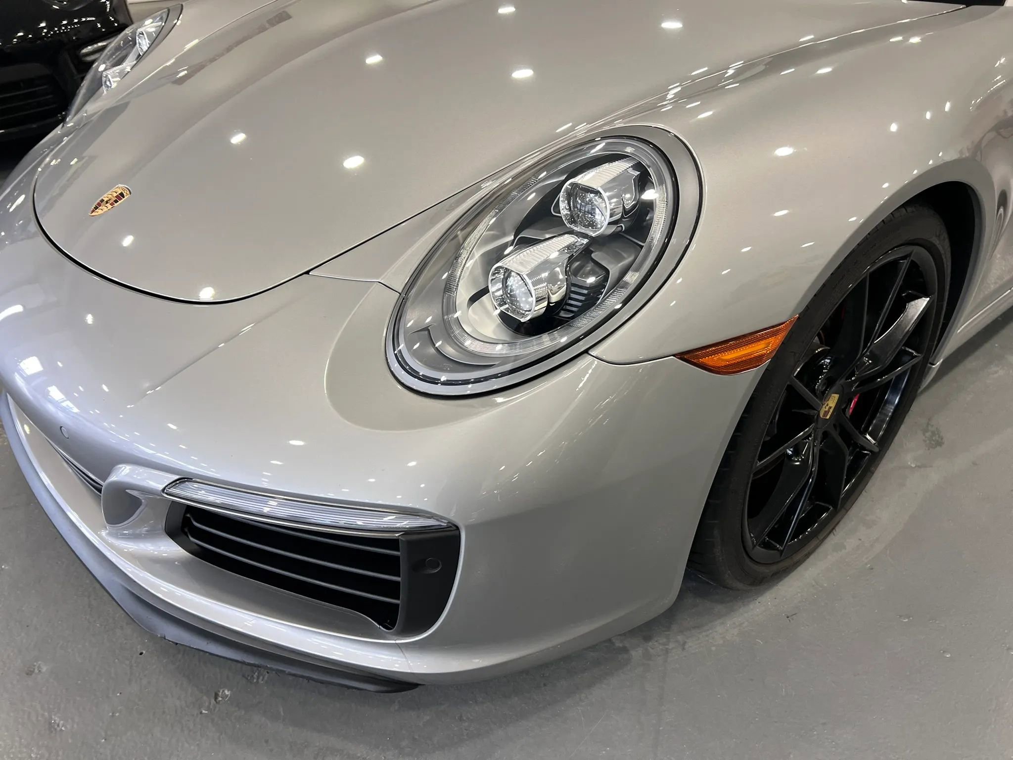 Used 2018 Porsche 911 Carrera S RWD image 11