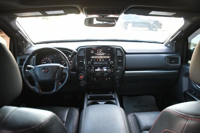 Used 2021 Nissan Titan PRO-4X w/ Pro-4x Convenience Package image 10