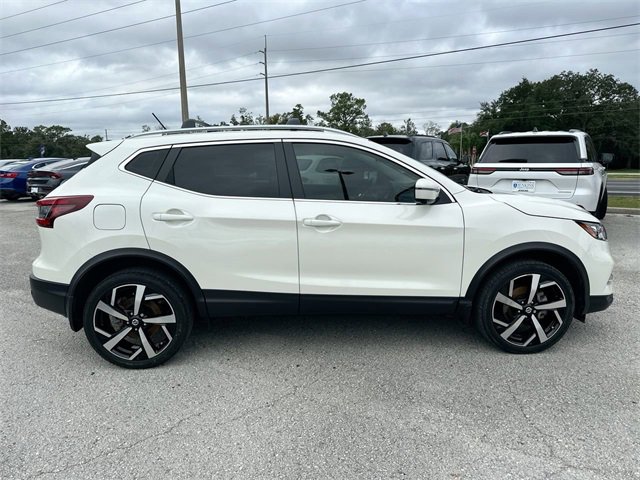 Used 2021 Nissan Rogue Sport SL image 3