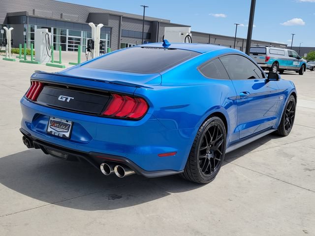 Used 2020 Ford Mustang GT Premium RWD image 3