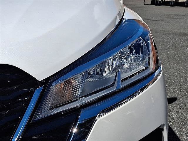 Certified 2023 Nissan Kicks SV FWD image 10