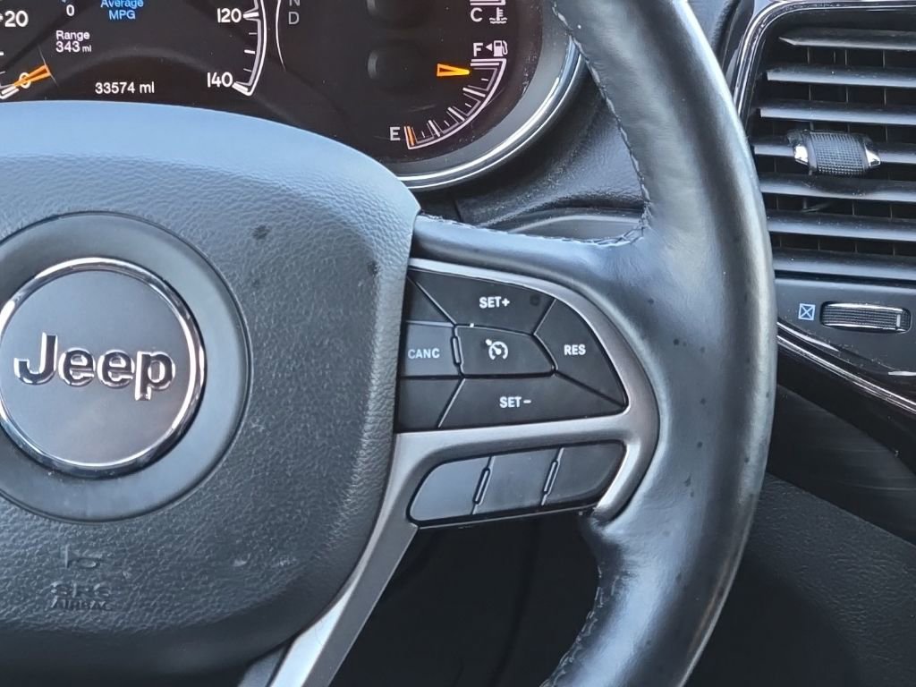 Used 2021 Jeep Grand Cherokee Laredo X image 26