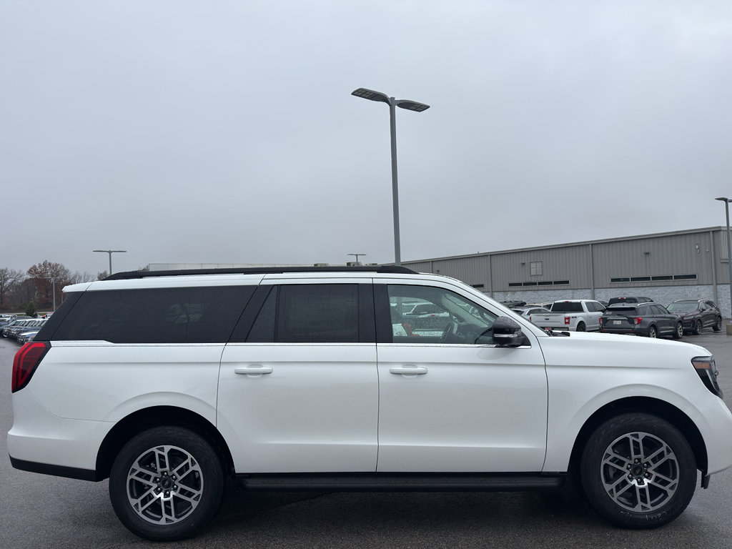 New 2025 Ford Expedition Max Active image 4