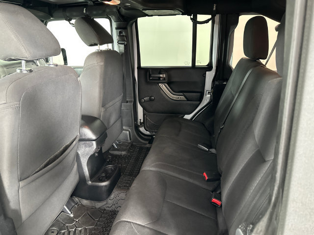 Used 2015 Jeep Wrangler Unlimited Sport AWD/4WD image 15
