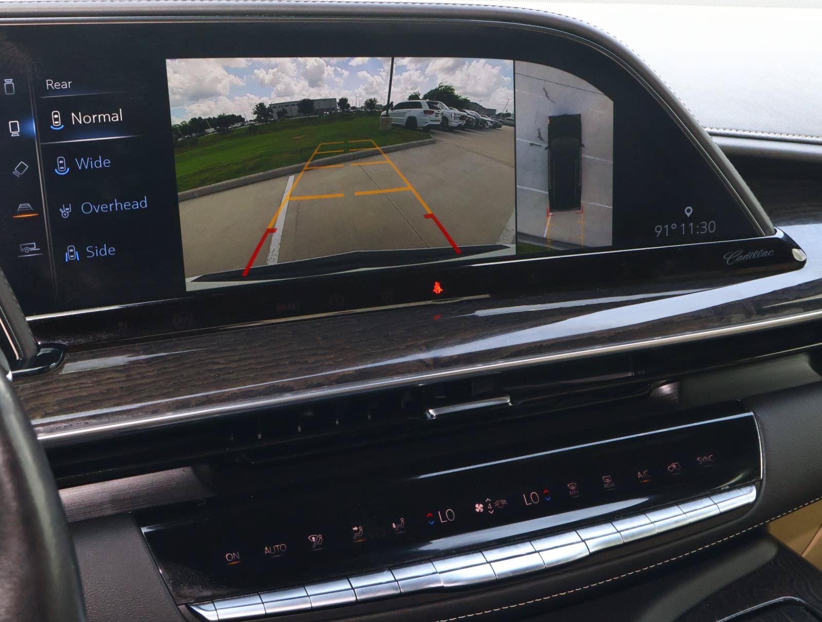 Used 2021 Cadillac Escalade Premium Luxury RWD image 33