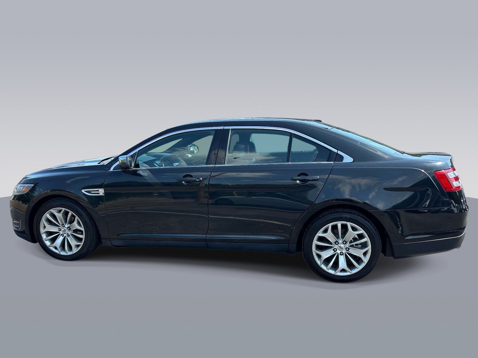 Used 2014 Ford Taurus Limited FWD image 6
