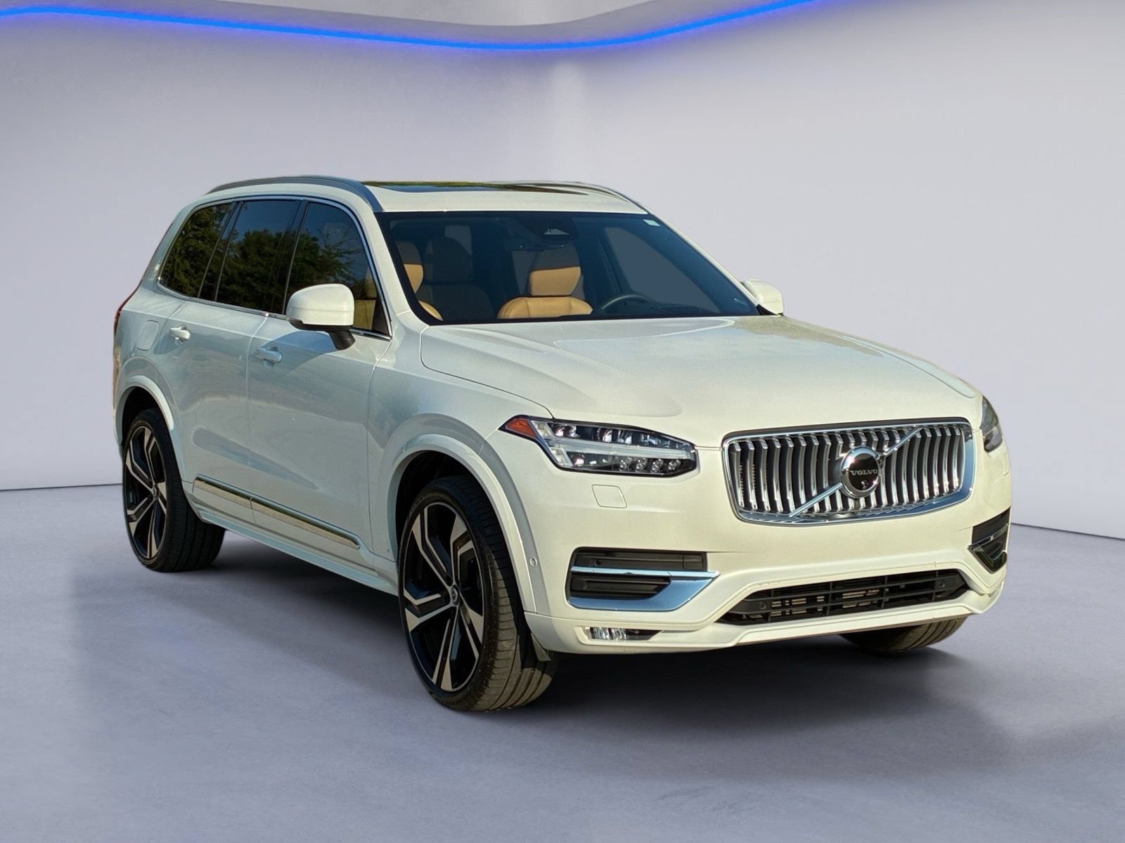 Used 2024 Volvo XC90 B6 Ultimate w/ Protection Package Premier AWD/4WD image 5