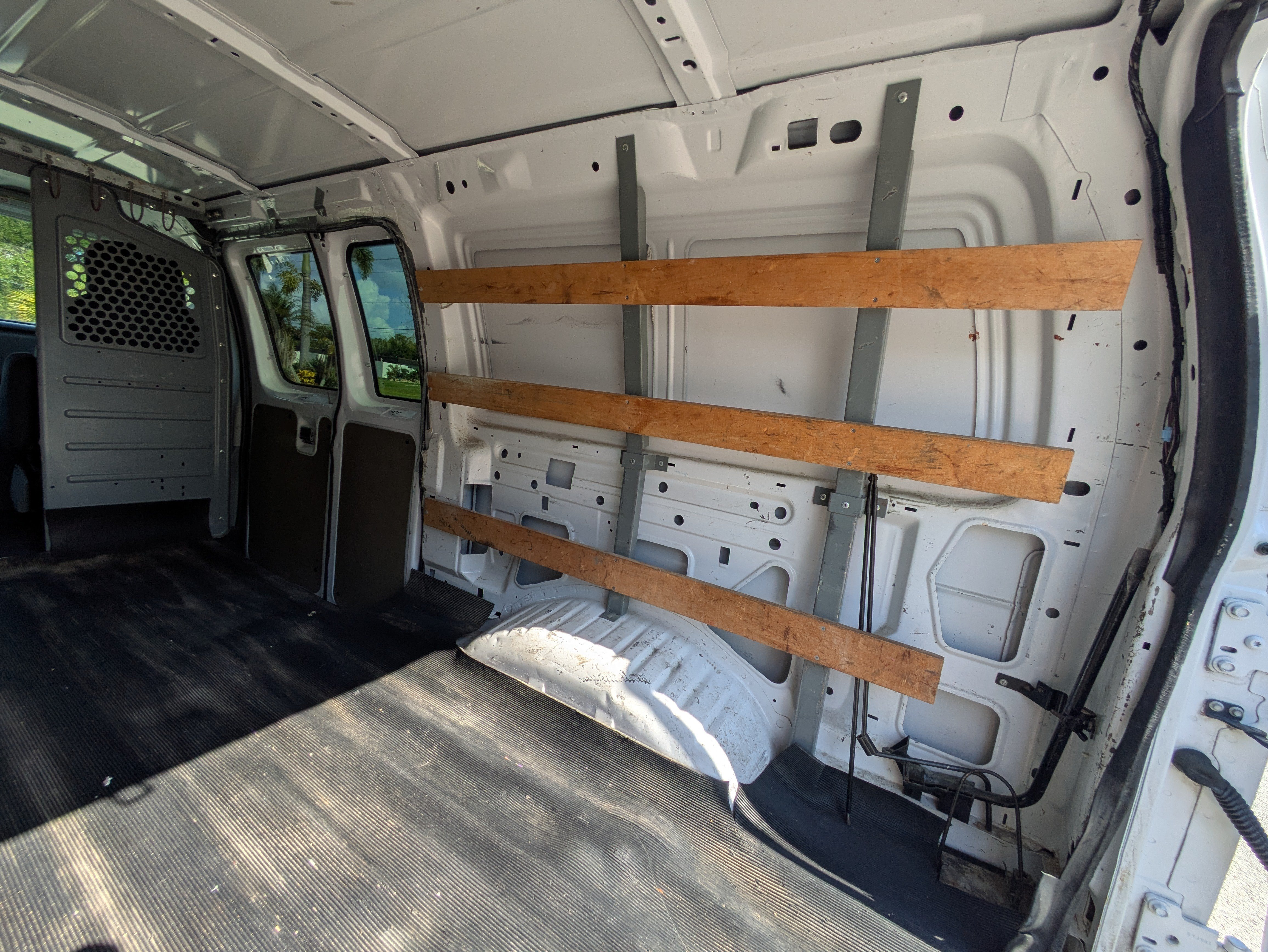 Used 2013 Ford E-250 and Econoline 250 w/ PWR Group RWD image 28