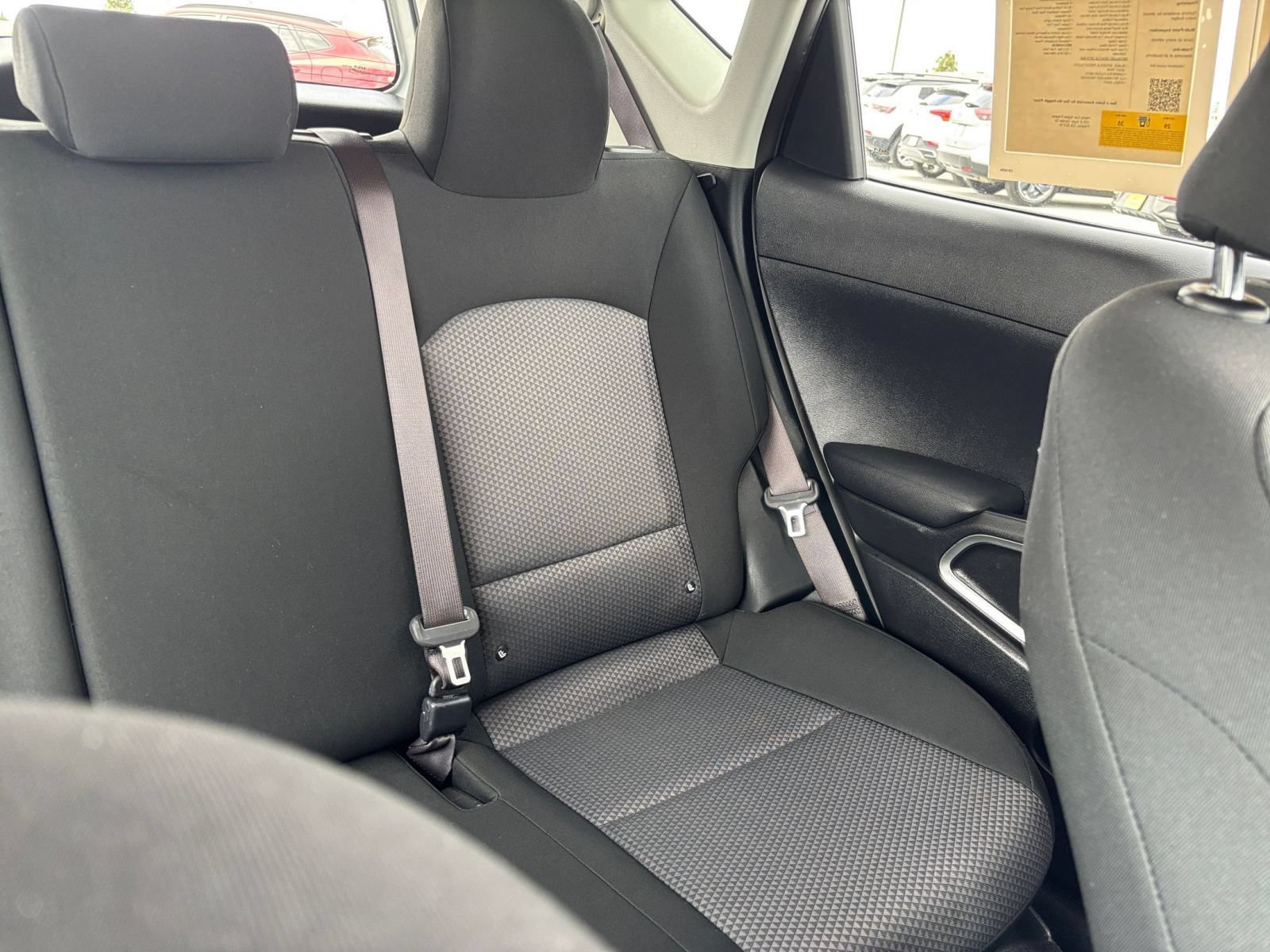 Used 2025 Kia Soul LX w/ LX Technology Package FWD image 35