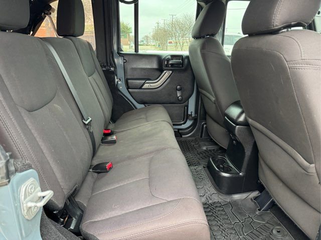 Used 2014 Jeep Wrangler Unlimited Sport w/ Connectivity Group image 18