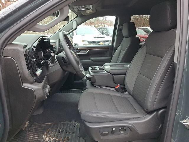Used 2026 Chevrolet Silverado 1500 LT AWD/4WD image 2