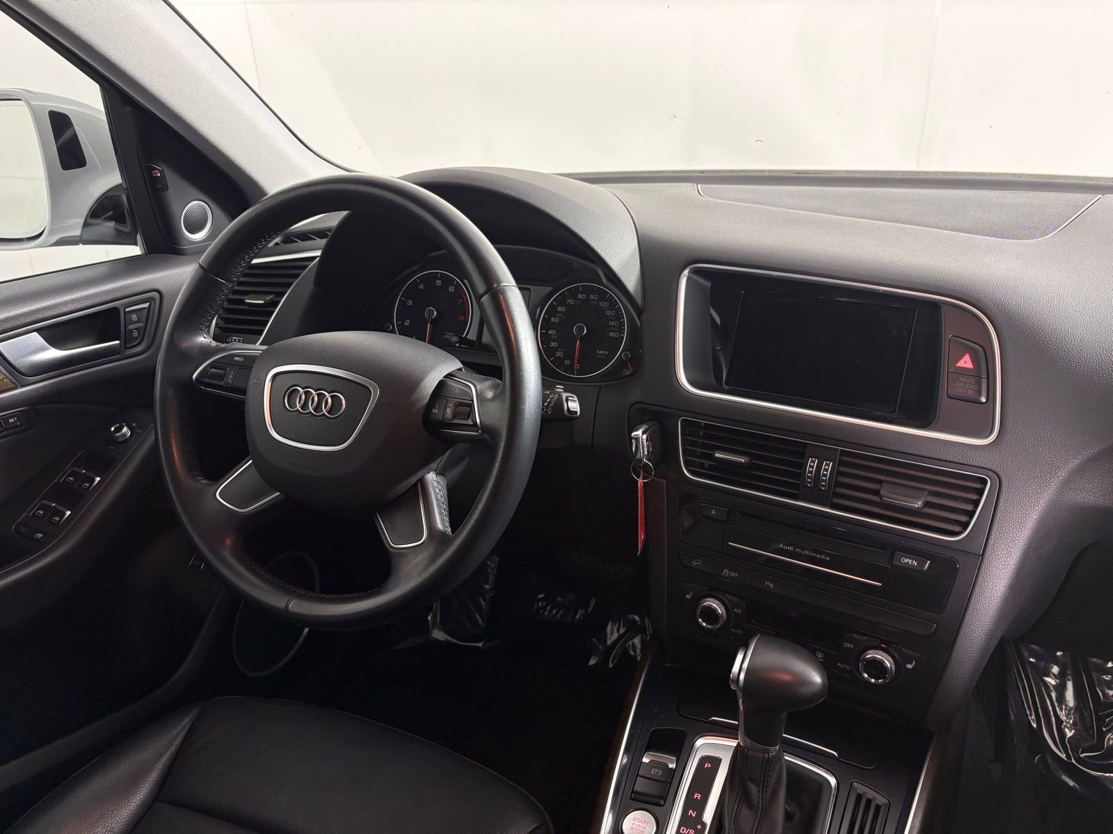 Used 2015 Audi Q5 2.0T Premium Plus w/ Technology Package image 15