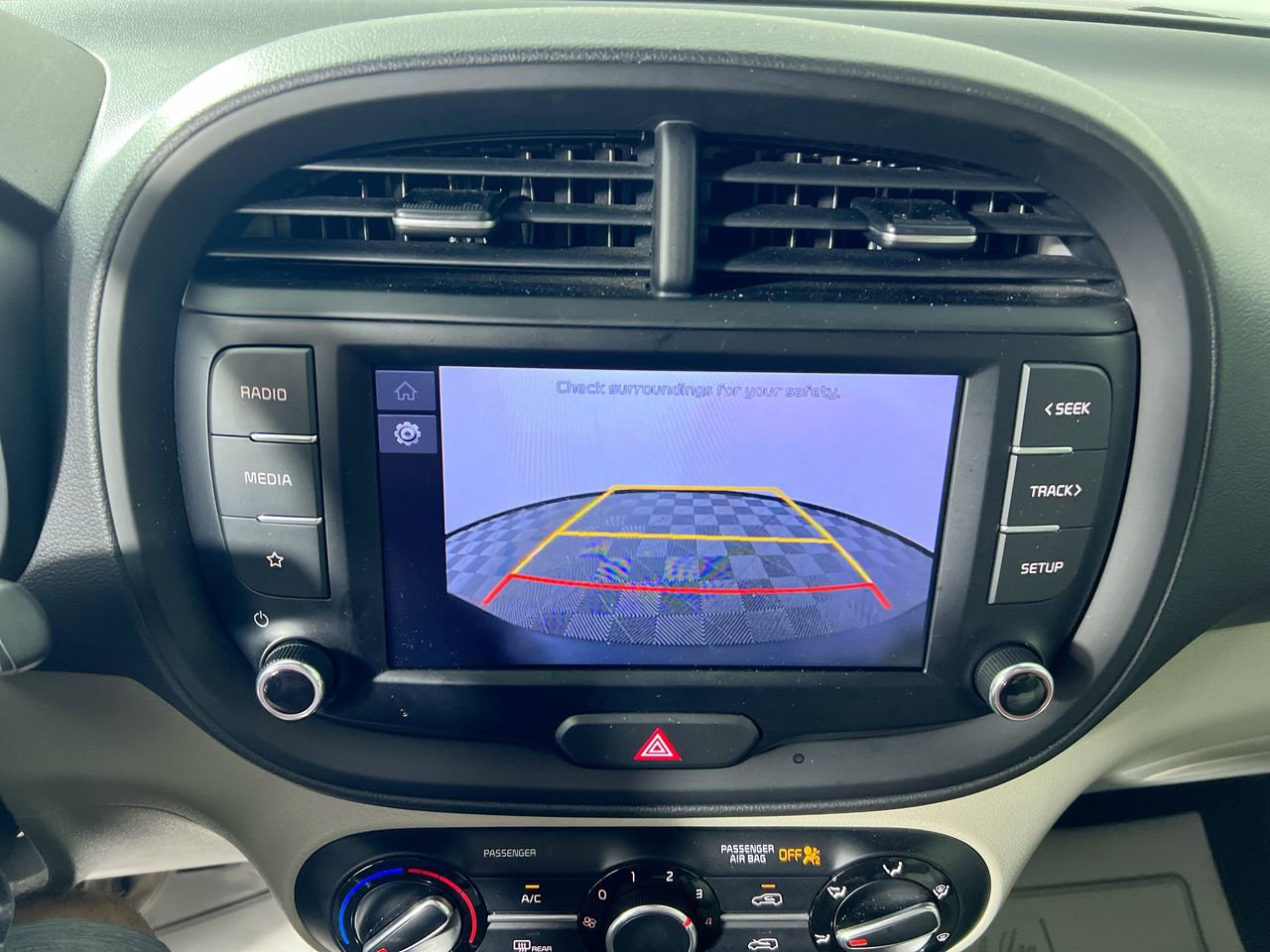 Certified 2025 Kia Soul LX w/ LX Technology Package FWD image 26