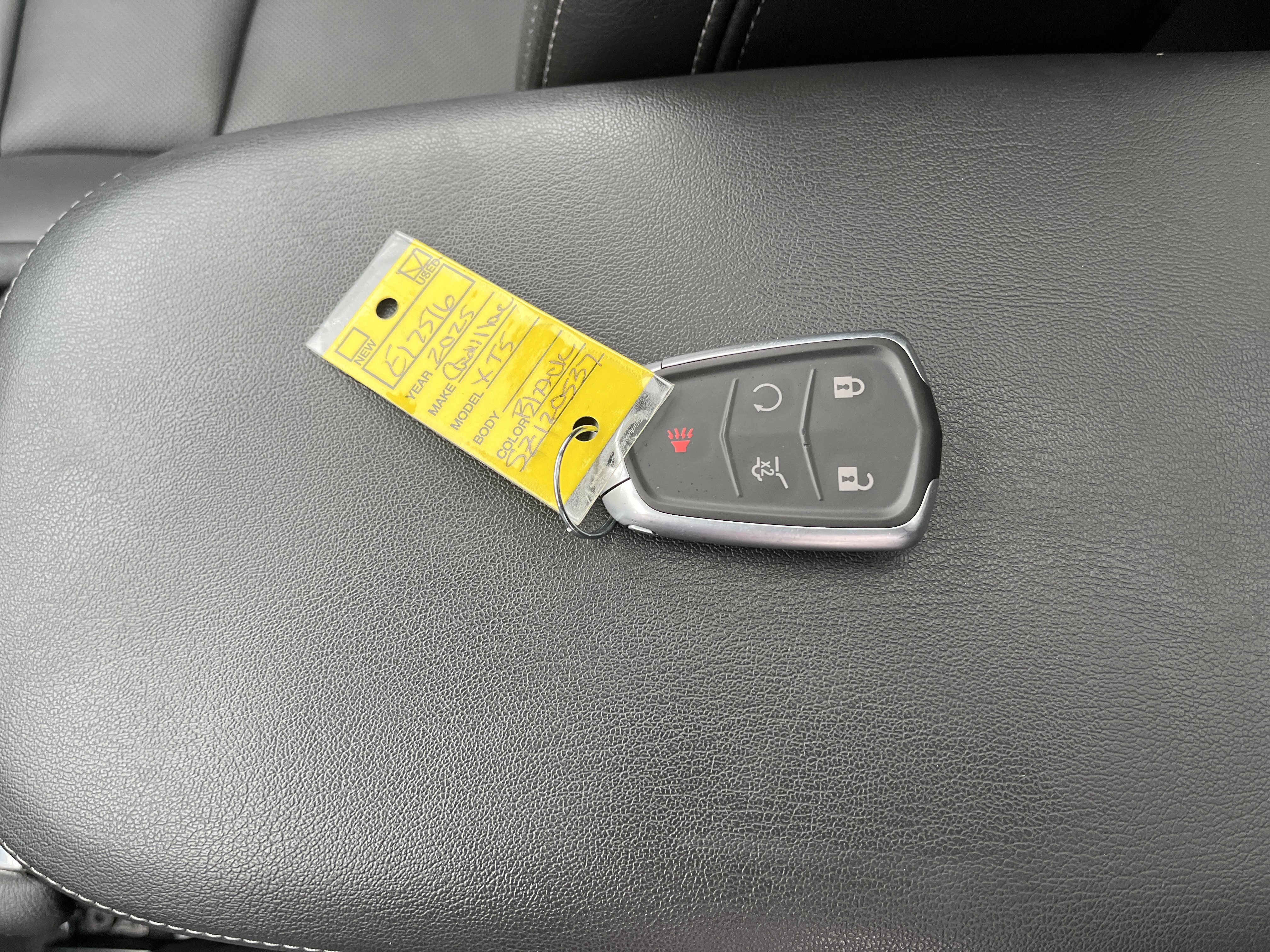 Used 2025 Cadillac XT5 Premium Luxury image 35