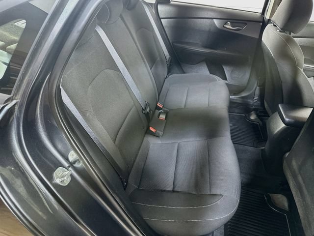 Used 2021 Kia Forte LXS FWD image 13