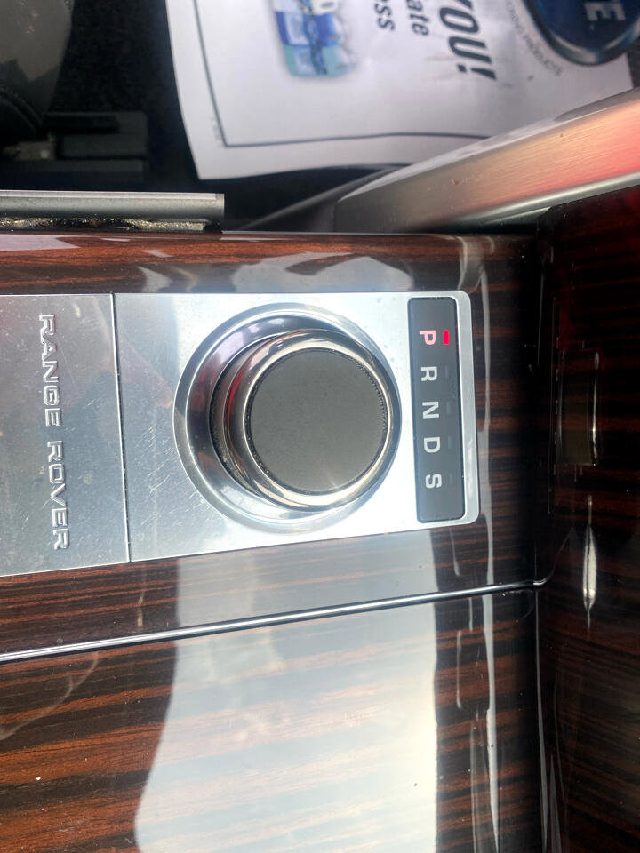 Used 2014 Land Rover Range Rover HSE image 22