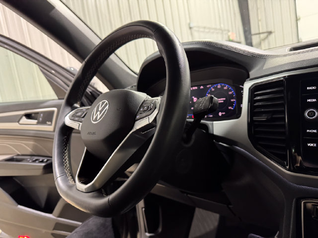 Used 2021 Volkswagen Atlas Cross Sport SEL Premium w/ Cross Sport MDO Package AWD/4WD image 11