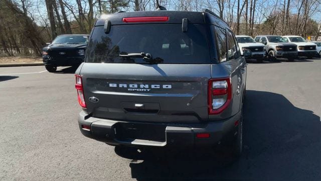 Used 2025 Ford Bronco Sport Outer Banks w/ Outer Banks Tech Package+ AWD/4WD image 2