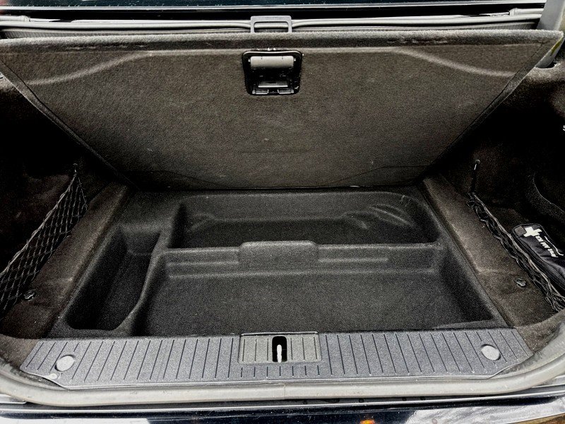 Used 2010 Mercedes-Benz CL 550 4MATIC image 35