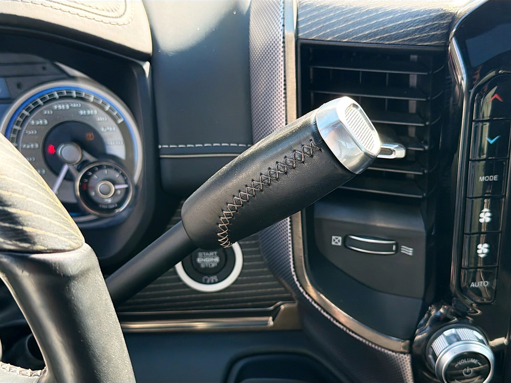 Used 2019 RAM 2500 Limited image 28