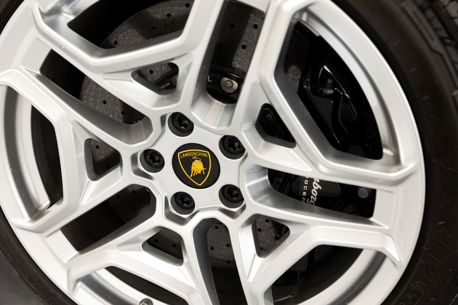 Used 2023 Lamborghini Huracan Sterrato image 26