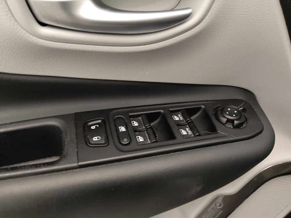 Used 2022 Jeep Renegade Latitude w/ Sun/Sound Group image 27