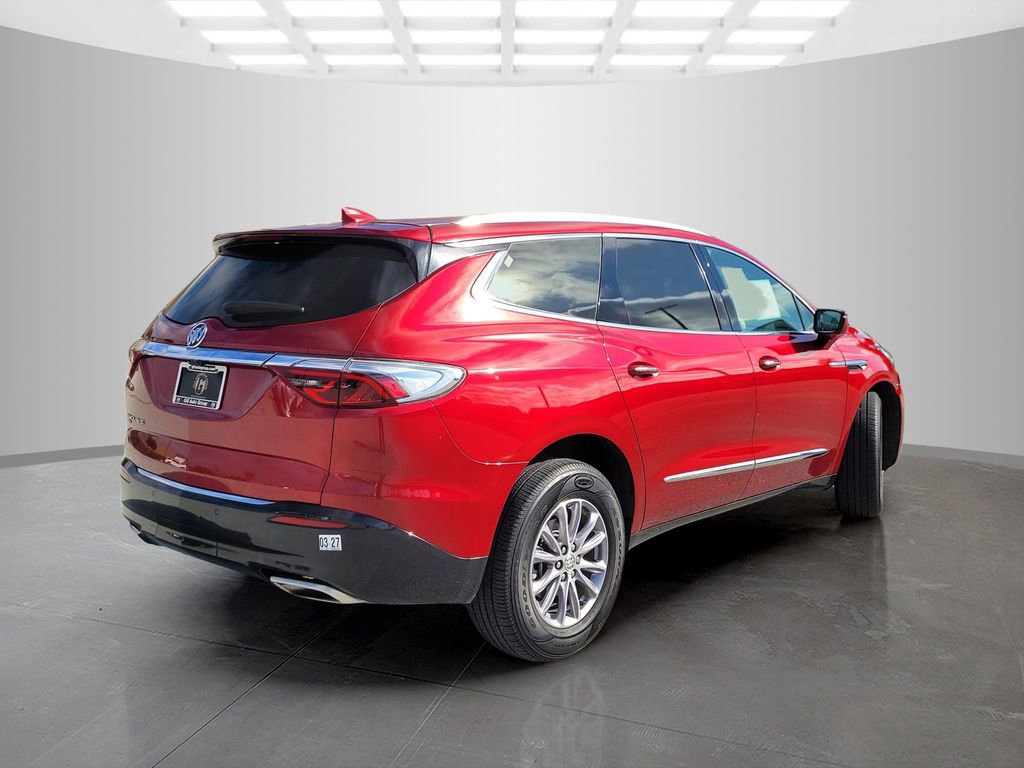 Used 2024 Buick Enclave Premium AWD/4WD image 4