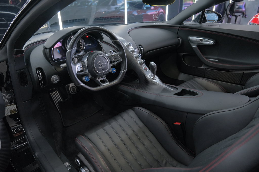 Used 2018 Bugatti Chiron AWD/4WD image 27